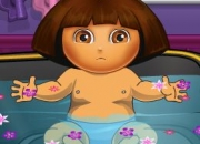 Jeu Bébé Dora prend son bain